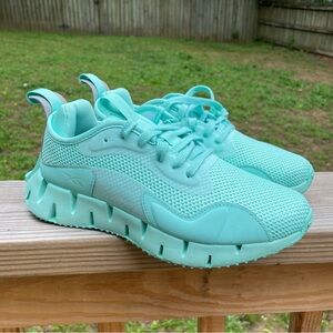 New Reebok zig dynamica sneakers